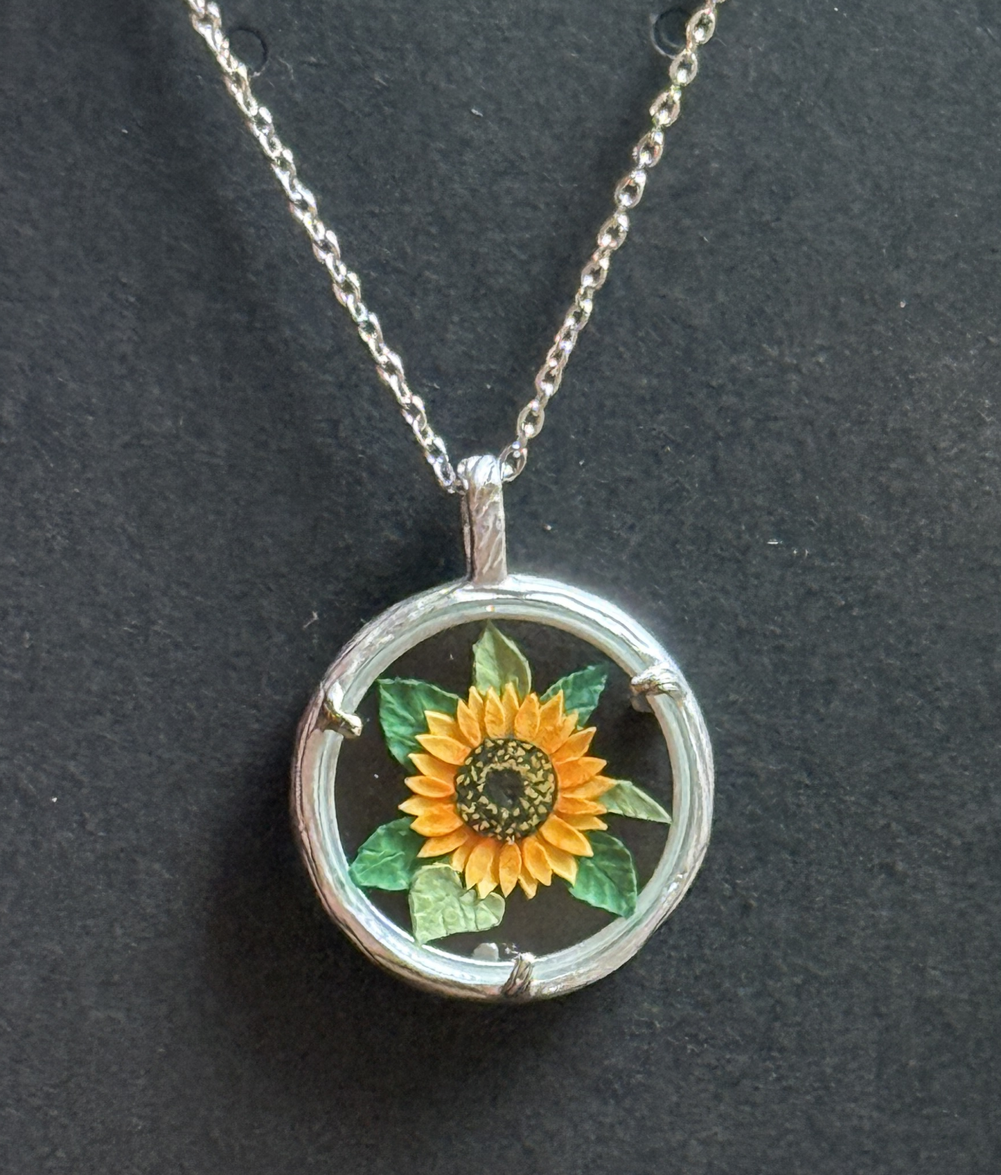 Floral Necklaces - Round